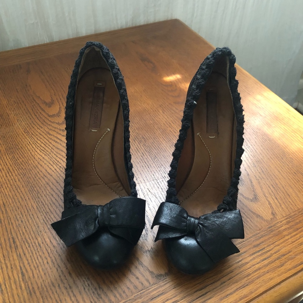 BCBGMaxAzria bow and crochet leather heels